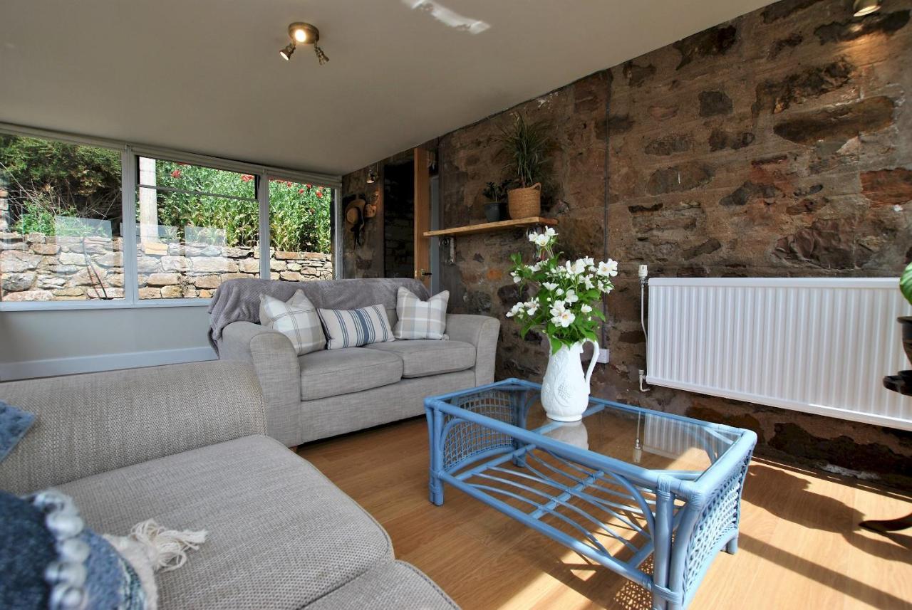 קרייל Clover Cottage Countryside Retreat With Sea Views מראה חיצוני תמונה